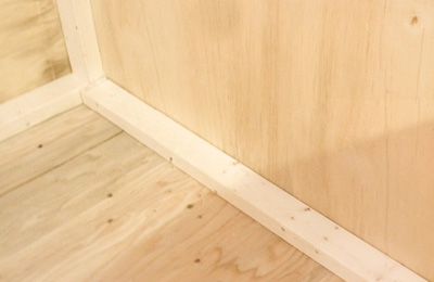 Install end wall supports