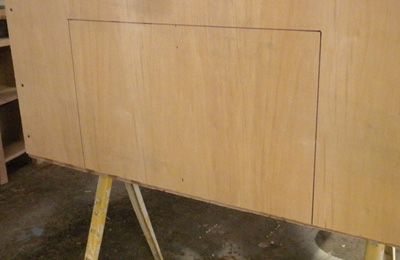 Identify the door locations