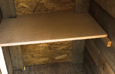 Install the bottom platform