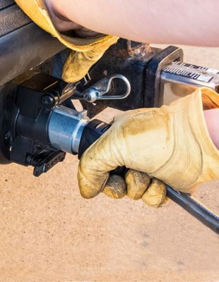 Image showing  7-RV Blade Metal Endurance Connector with Bracket