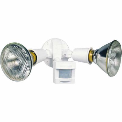 Heath Zenith 110 Degree Motion Sensing Security Spot Light Hz 5408 Wh At Tractor Supply Co