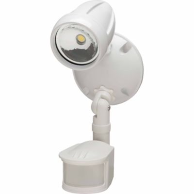 Heath Zenith 180 Degree Led Outdoor Motion Sensor Light Single Head Hz 8422 Wh A At Tractor Supply Co