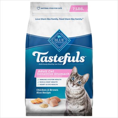 Blue Buffalo Tastefuls Sensitive Stomach Natural Adult Dry Cat Food, Chicken 7 lb. bag