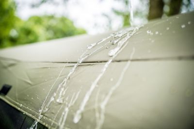 Image showing 6 th Quick-Set 94 sq. ft. Escape 6-Sided Screen Shelter, Green/Black