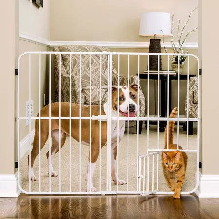 Carlson Big Tuffy 32 in Expandable Metal Pet Gate 26 in to 38 in Width Pet Gates