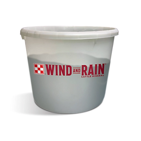 Purina Wind and Rain All-Season 4 Beef Cattle Mineral Supplements with Altosid IGR for Horn Fly Control, 225 lb. Tub
