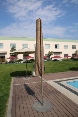 Trueshade Plus Offset Cantilever Umbrella Cover For 9 11 Ft Umbrellas Cup09 11tn At Tractor Supply Co