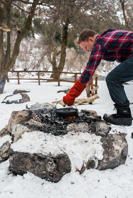 Image showing  Classic Cast Iron Dutch Oven, 14 in.