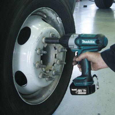 Image showing  1/2 in. Square Drive 325 ft.-lb. 18V LXT Lithium-Ion Cordless Impact Wrench Kit, 3.0Ah