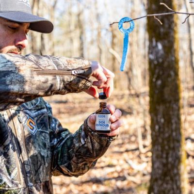 Image showing 5 th Code Blue 1 oz. Whitetail Doe Estrous Lure