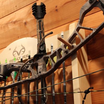 Image showing 5 th Rush Creek Creations Realtree 2-Compound Bow and 12-Arrow Wall Wood Storage Rack
