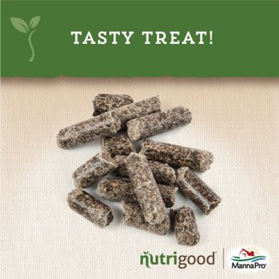 Image showing  Nutrigood Low Sugar Apple Flavor Horse Treats, 4 lb.