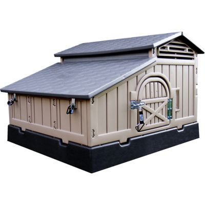 Snap Lock Regular Plastic Chicken Coop, 6 Chicken Capacity