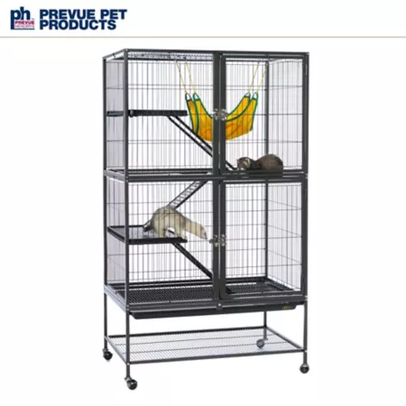 Prevue Pet Products Feisty Ferret Home 31 in x 20 in. Small Pet Cages