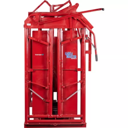 Tarter CattleMaster Series 6 Heavy Duty Squeeze Chute with Manual Gate Chutes & Headgates