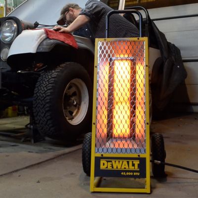 Image showing 8 th DEWALT 45,000 BTU Portable Radiant Propane Heater
