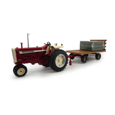 tractor and wagon toy