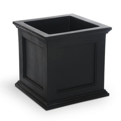 Mayne 9.5 gal. Polyethylene Fairfield Patio Planter, 20 in. x 20 in.