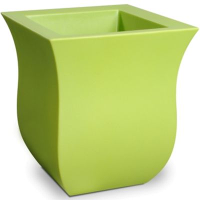 Mayne 4.5 gal. Polyethylene Valencia Square Planter, 16 in. x 16 in. x 18 in.