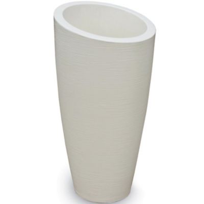 Mayne 6 gal. Polyethylene Modesto Tall Planter, 32 in.