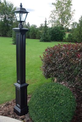 Image showing  Signature Lamp Post, Black