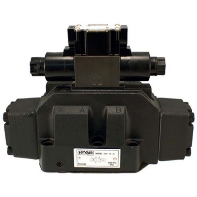 Chief 3,600 PSI D08 3-Position Spring Center Tandem 2 Solenoid Valve