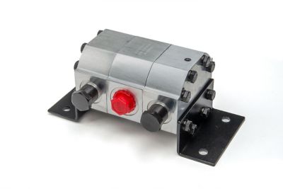 Image showing  Rotary Flow Divider, 0.265 CID Per Section, .86-3.44 GPM Flow Range Per Section (2)