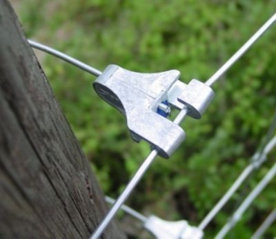 Image showing  Barbed Wire T-Clips, 12.5 Gauge, 10-Pack