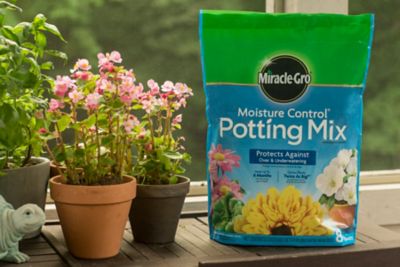 Miracle Gro Moisture Control Potting Mix 2 Cu Ft At Tractor Supply Co