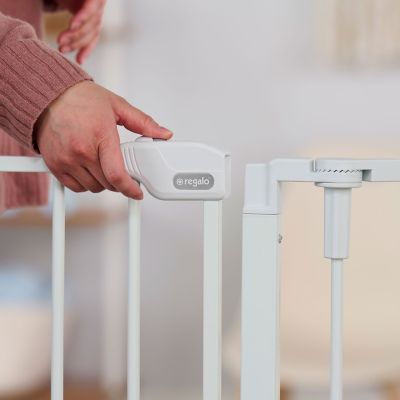 Image showing 6 th Regalo 28 in. 2-in-1 Super Wide Adjustable Pet Gate and Play Yard, 192 in. W