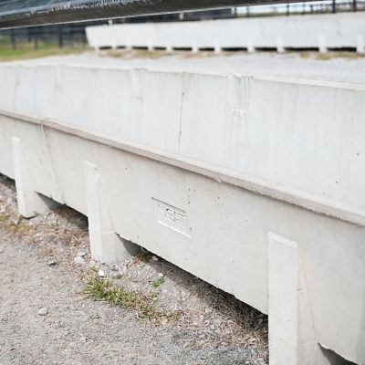 Image showing  8 ft. J Feeder