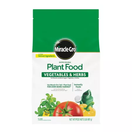 Miracle-Gro 2 lb 800 sq ft Water Soluble Plant Food Vegetables and Herbs Plant Food