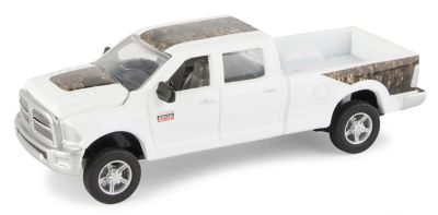 ERTL 1:64 RAM Realtree Pickup Truck 