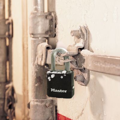 Image showing  1-1/2 in. Shackle Magnum C Steel Padlock, Keyed Alike