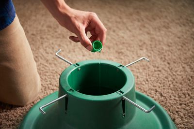 Image showing 9 th Miracle-Gro 8 oz. Christmas Tree Fertilizer