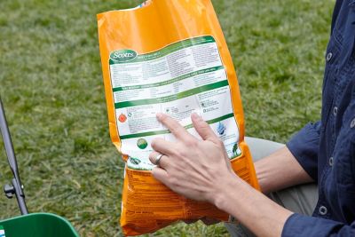 Image showing  13.35 lb. 5,000 sq. ft. Turf Builder SummerGuard Lawn Food with Insect Control