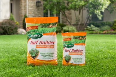 Image showing  13.35 lb. 5,000 sq. ft. Turf Builder SummerGuard Lawn Food with Insect Control