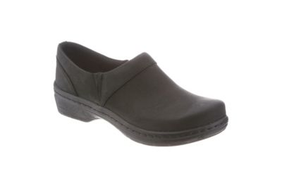 klogs mission nursing shoes