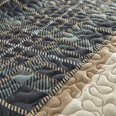 Image showing  Bear Walk Plaid Quilt, Deluxe King