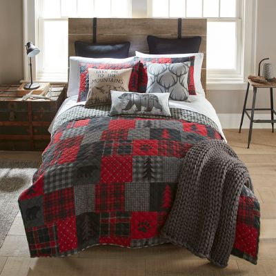 Donna Sharp Red Forest Quilt Set, Queen