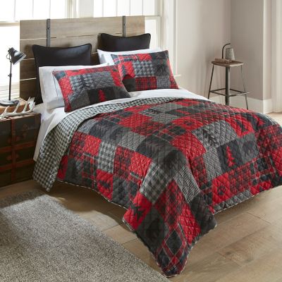 Image showing  Red Forest Quilt Set, Queen