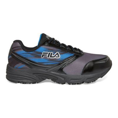 fila men's slip resistant shoes