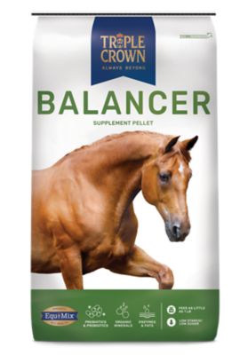 Triple Crown 30% Ration Balancer Pellet Horse Feed, 50 lb. Bag Perfect for horses with metabolic issues
