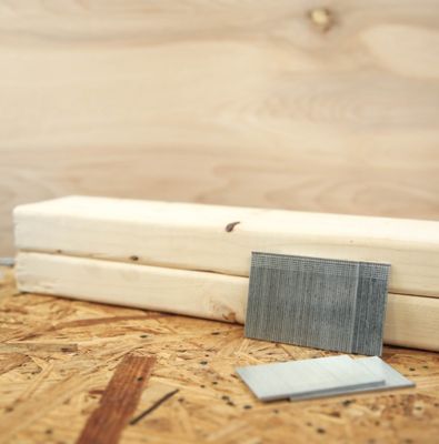 Image showing 7 th Freeman 16 ga. 2-1/2 in. Glue Collated Straight Finish Nails, 1000 ct.