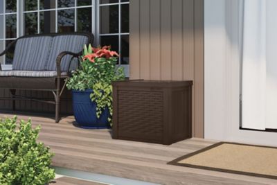 Suncast 22 gal. Resin Storage Seat, Java