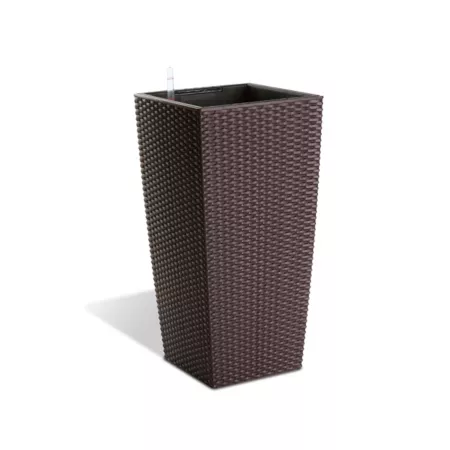 Modena square self-watering planter in polypropylene and Algreen wicker Planters