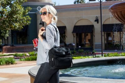 Image showing 8 th Oniva 8-Can Pranzo Personal Insulated Lunch Cooler Bag, 11 in. x 7.5 in. x 12 in.