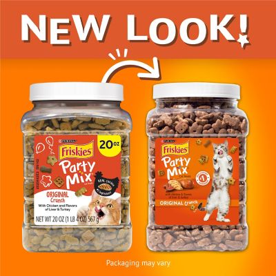 Image showing  Party Mix Chicken Flavor Crunchy Cat Treats, 30 oz.