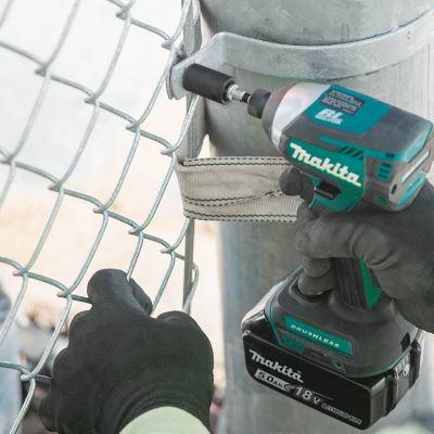 thumbnail image 2 of Makita Impact XPS Adapter - 1/2 Inch Hex To Square SQ Drive - For Sockets - Model E-01591 2 of 5