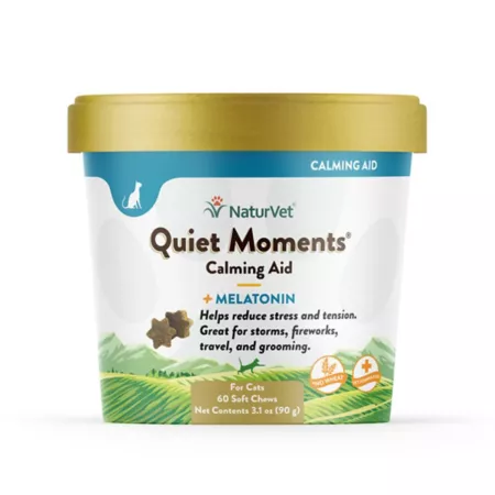 NaturVet Quiet Moments Calming Cat Aid Chews with Melatonin Thiamine L-Tryptophan and Ginger 60 ct Cat Anxiety Supplements